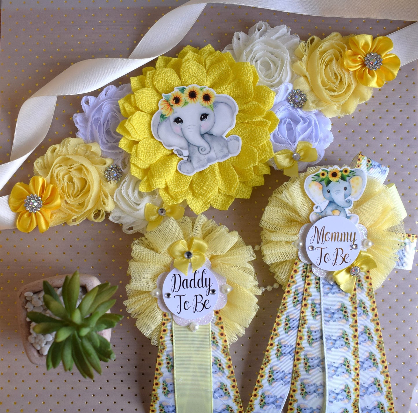 Sunflower Elephant Baby Shower, Yellow Ivory Flower Corsage Pin, Mommy To Be, Daddy To Be, Gender Reveal Sunflower Baby Shower, Sunflower