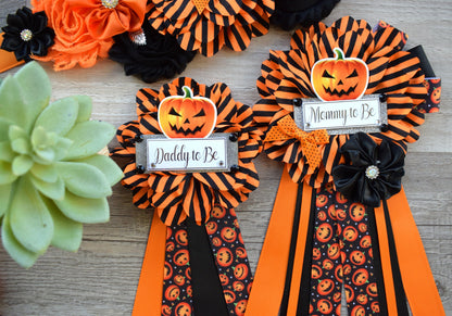 Pumpkin Halloween Baby Shower, Halloween Baby Shower, Pumpkin Orange Black Mommy To Be Pin, Halloween Corsage Pins, Daddy To Be Pins