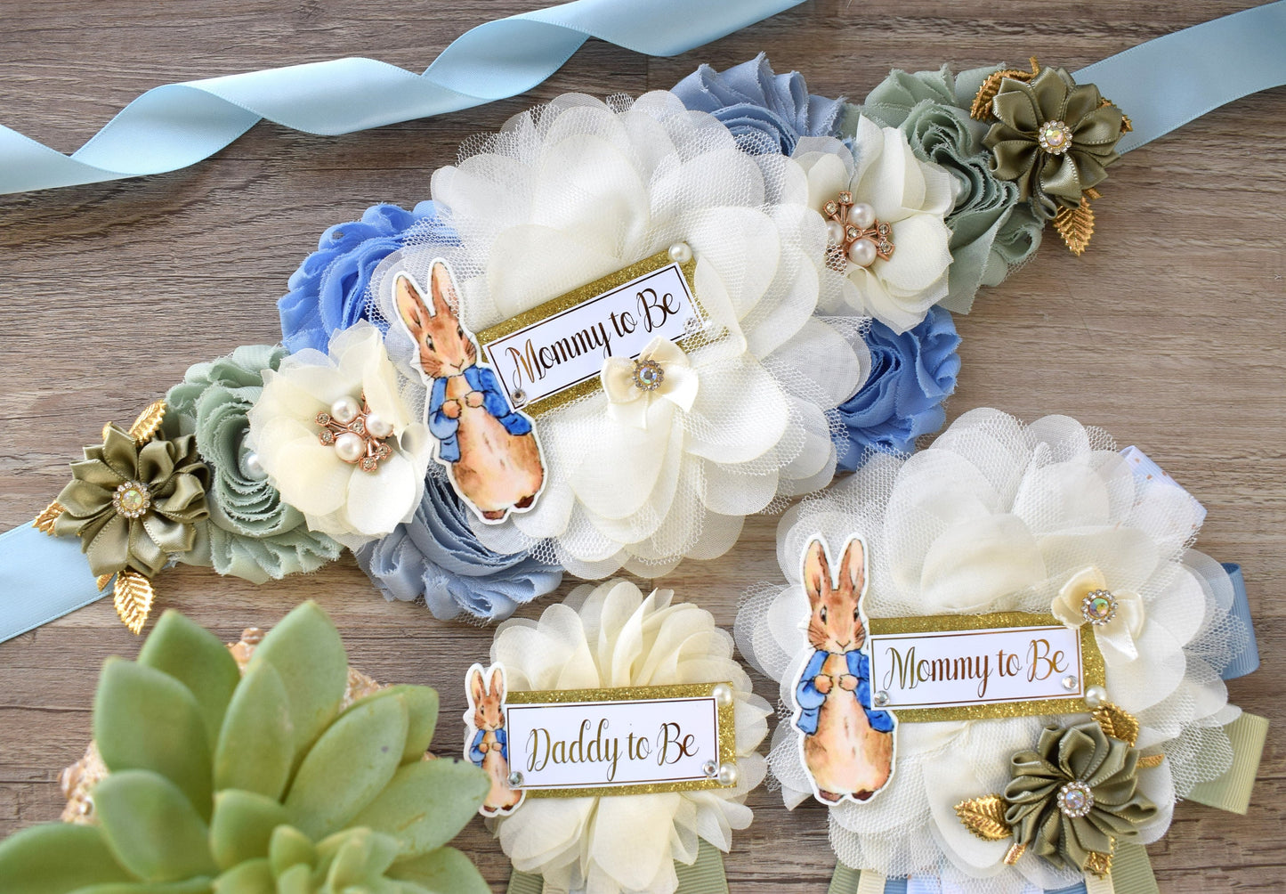 Rabbit Baby Shower, Boy Rabbit Mommy to Be Pin, Blue Green Boy Rabbit Shower, Rabbit Mommy Corsage Pin