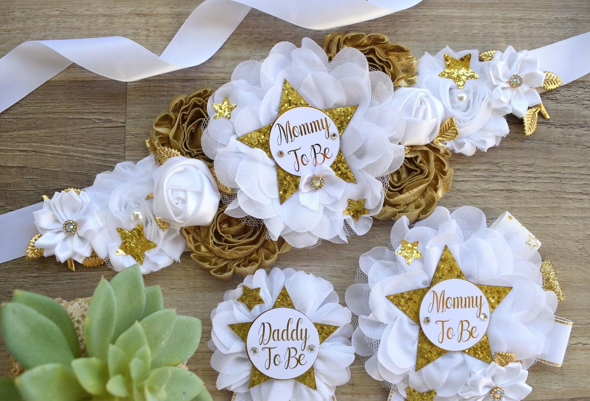 White Twinkle Twinkle Little Star Baby Shower, Gold White Star Maternity Sash, Twinkle Gender Reveal, Mommy To Be Ribbon, Daddy To Be Pin - Celebrations By Cris