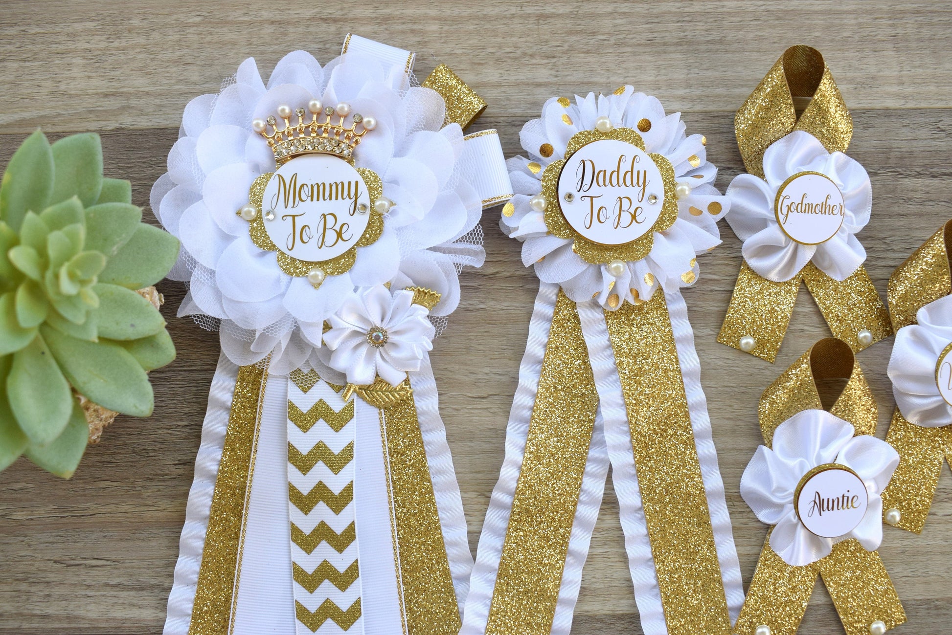 White Gold  Baby Shower, White Gold Guest Pin, Baby Shower Mommy To Be Pin, White Gold Daddy To Be Pin, White Gold Shower, Custom Pin - Celebrations By Cris