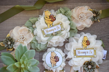 Classic Winnie The Pooh Baby Shower, Winnie the Pooh Mommy To Be Pin, Classic Winnie the Pooh, Winnie the Pooh Mommy and Daddy Pin, Custom