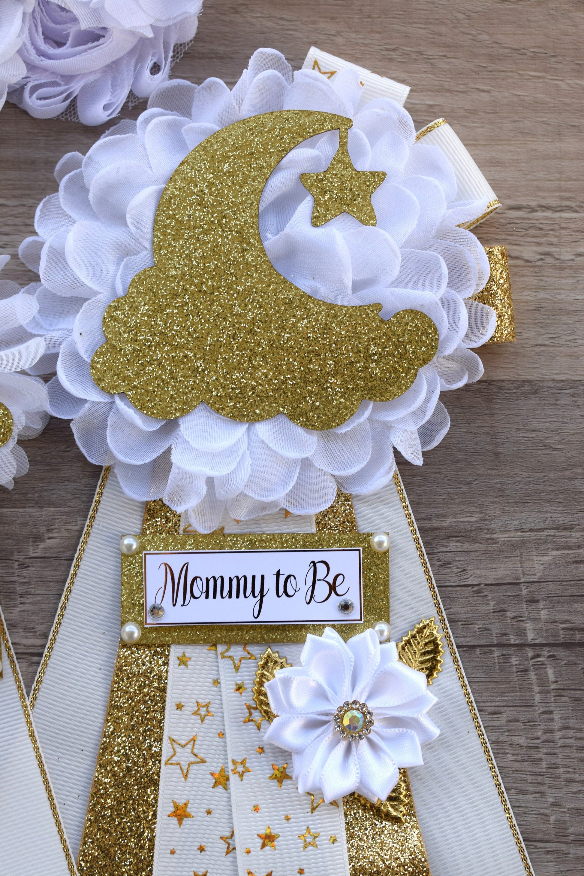 Twinkle Twinkle Little Star Baby Shower, Gender Reveal Maternity Sash, White Gold Twinkle Star Mommy To Be Pin, Twinkle Star Daddy To Be Pin - Celebrations By Cris