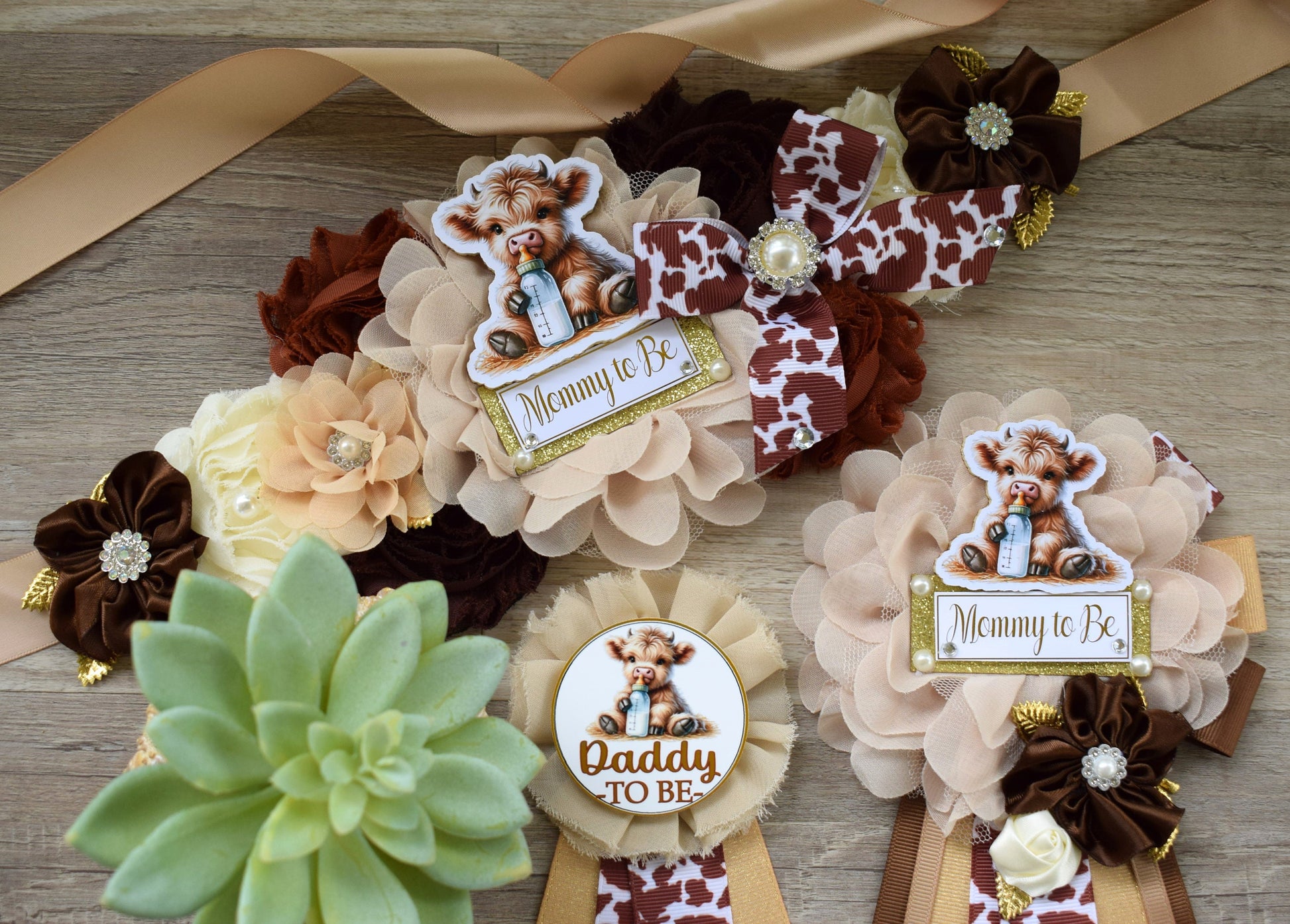 Highland Cow Baby Shower, Neutral Tan Brown Maternity Sash, Gender Reveal Highland Mommy To Be, Daddy To Be Pin, Highland Cow Corsage Pin - Celebrations By Cris