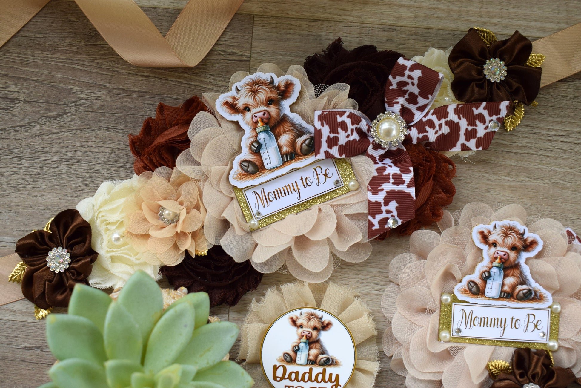 Highland Cow Baby Shower, Neutral Tan Brown Maternity Sash, Gender Reveal Highland Mommy To Be, Daddy To Be Pin, Highland Cow Corsage Pin - Celebrations By Cris