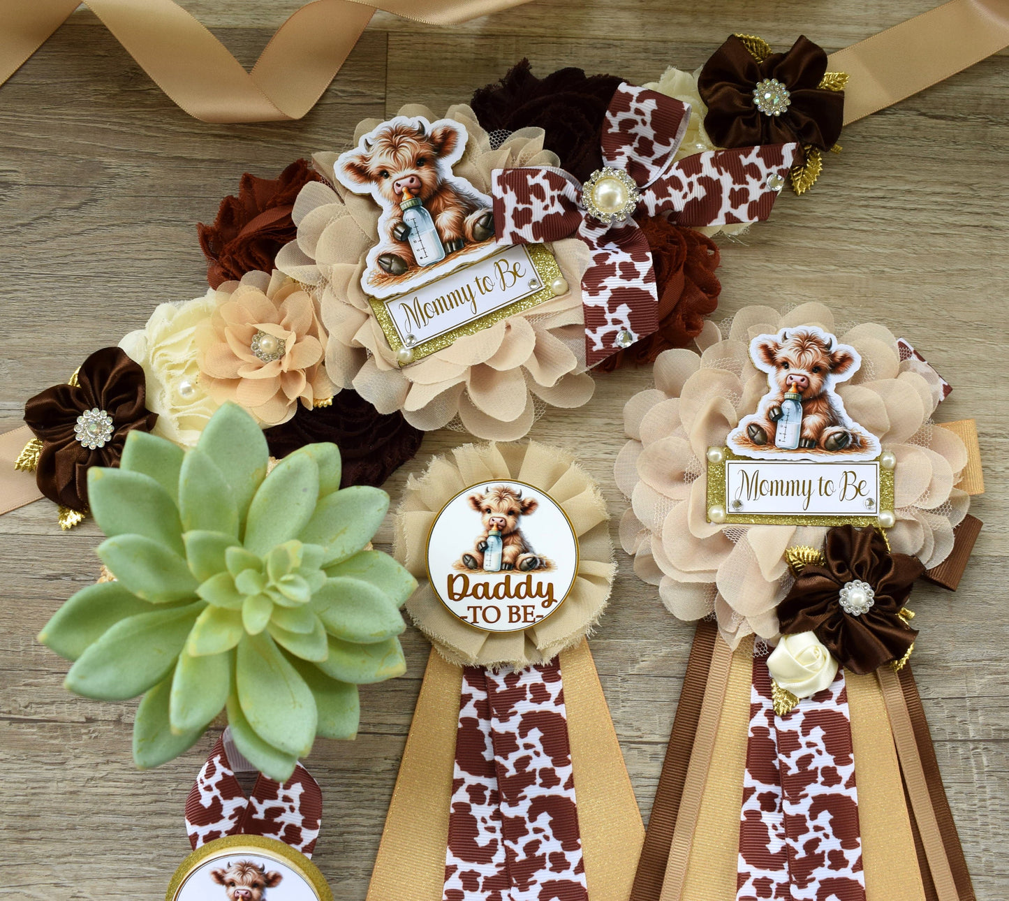 Highland Cow Baby Shower, Neutral Tan Brown Maternity Sash, Gender Reveal Highland Mommy To Be, Daddy To Be Pin, Highland Cow Corsage Pin - Celebrations By Cris