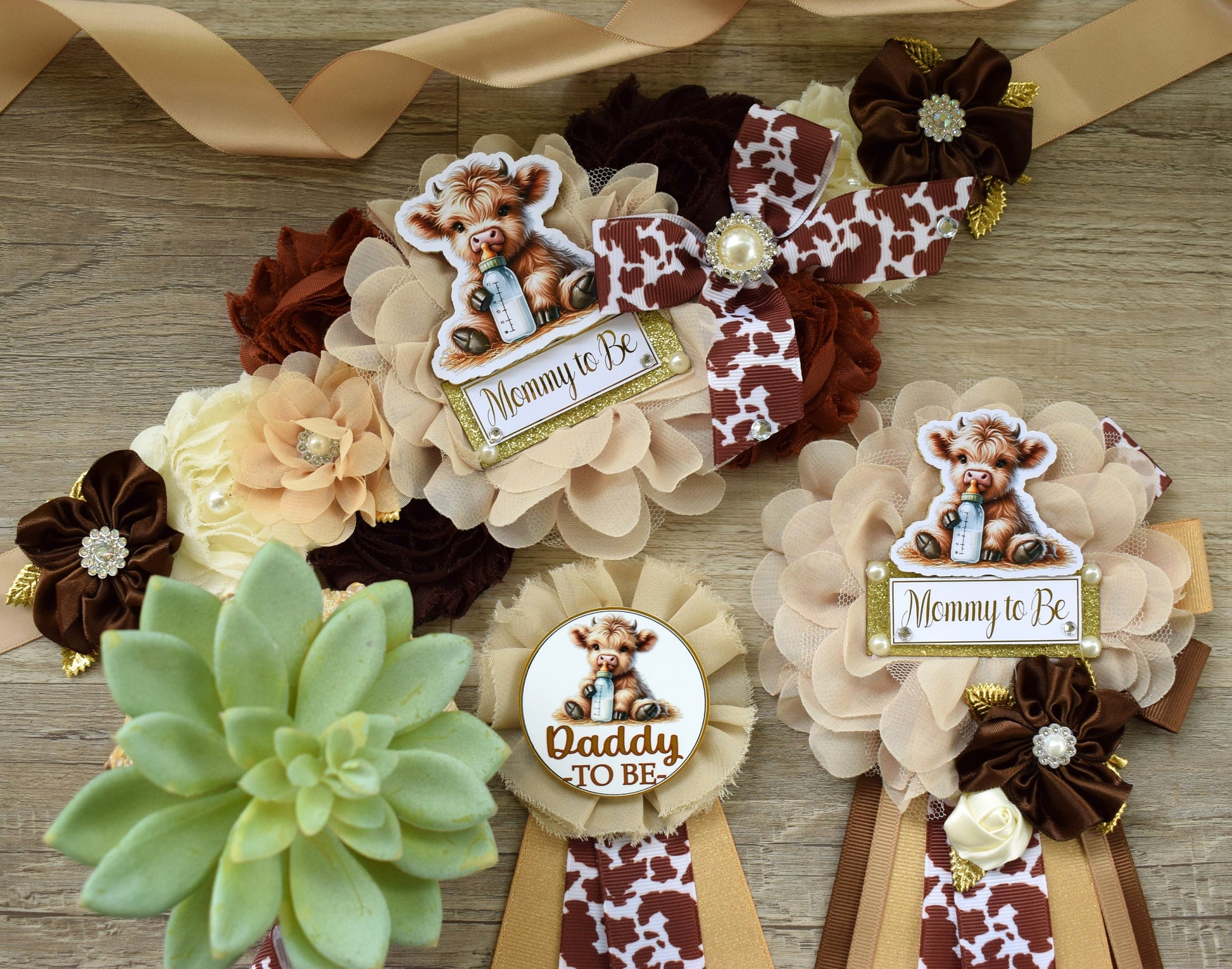 Highland Cow Baby Shower, Neutral Tan Brown Maternity Sash, Gender Reveal Highland Mommy To Be, Daddy To Be Pin, Highland Cow Corsage Pin - Celebrations By Cris